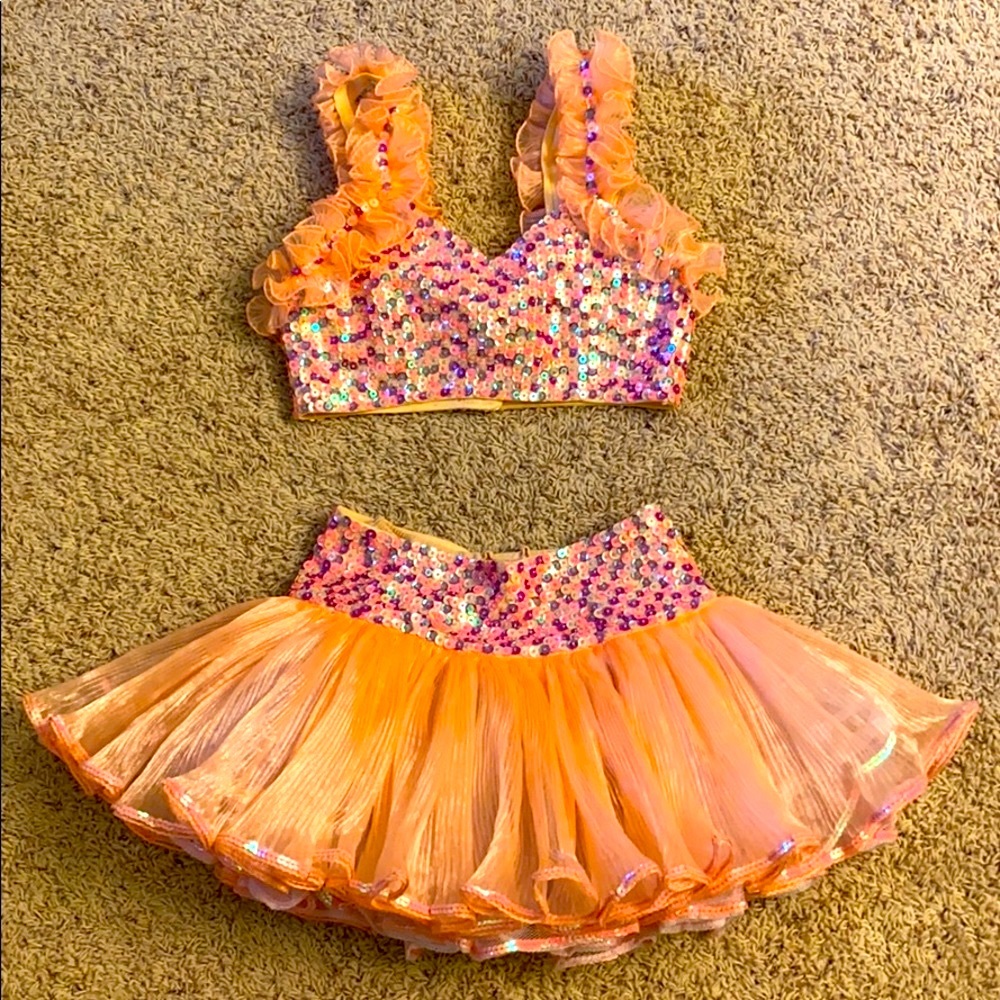 Dance costume. Peach color, Size XLC